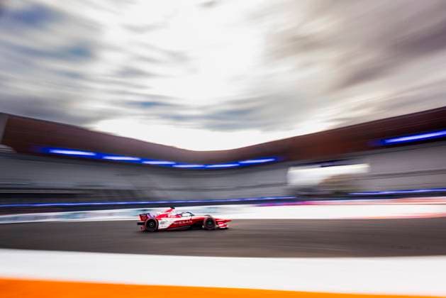 2025 FORMULA E MEXICO CITY ePRIX 23 ROWLAND Oliver (gbr), Nissan Formula E Team, Nissan e-4ORCE 05, action during the Mexico City ePrix, 2nd round of the 2024-25 ABB FIA Formula E World Championship, WM, Weltmeisterschaft on the Autodromo Hermanos Rodriguez from January 10 to 11, 2025 in Mexico City, Mexico - Mexico CityMexico  Copyright: xAlexisxPerrinx