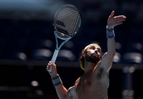 Jordan Thompson of Australia practices shirtless Australian Open, Saturday Previews, Tennis, Melbourne Park, Melbourne, Australia - 11 Jan 2025  Copyright: xEllaxLing Shutterstockx 15095107at