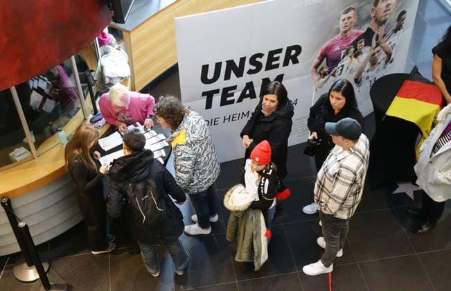 Stuttgart , Doku Unser Team Die Heim-EM 2024 im CinemaxX Stuttgart SI-Centrum ,