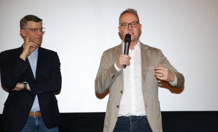 Stuttgart , Doku Unser Team Die Heim-EM 2024 im CinemaxX Stuttgart SI-Centrum , von links: Matthias Schöck Alexander Wehrle