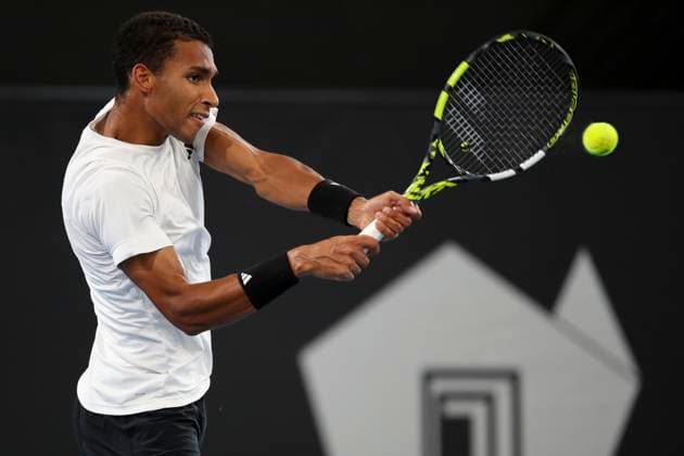 TENNIS ADELAIDE INTERNATIONAL, Felix Auger-Aliassime of Canada in the Men?s Final match against Sebastian Korda of the USA during the Adelaide International at Memorial Drive Tennis Club in Adelaide, Saturday, January 11, 2025. ( NO ARCHIVING, EDITORIAL USE ONLY, NO USE IN BOOKS WITHOUT CONSENT ADELAIDE SOUTH AUSTRALIA AUSTRALIA  Copyright: xMATTxTURNERx 20250111187077419291