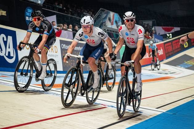 AUGENSTEIN Moritz, MALMBERG Matias: Sixdays Bremen 2025 Team 3 - SPIELBANK BREMEN - MALMBERG Matias ( DEN ) - Black - AUGENSTEIN Moritz ( GER ) - Red Querformat - quer - horizontal - Landscape - Event Veranstaltung: Sixdays Bremen 2025 - Category Kategorie: Cycling - Track cycling, Rad, Radsport, Bahnrad, Bahn Sixdays - Elite Men - Location Ort: Europe Germany - Bremen - ÖVB Arena - Discipline: Madison - Distance: ... m - Date Datum: 10.01.2025 Friday Day 1 -