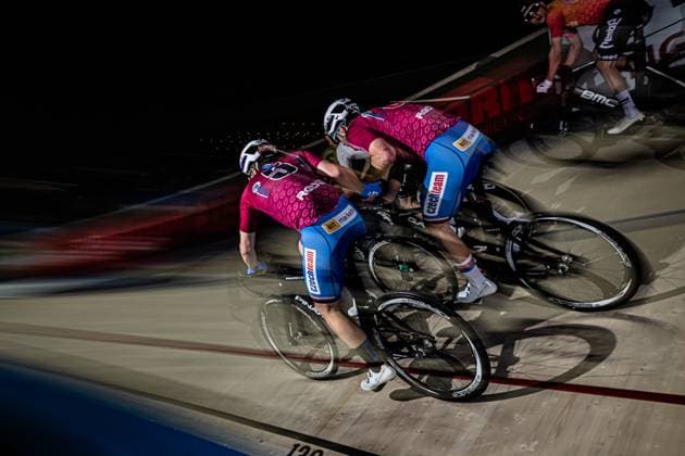 KOBLIZEK MatyaÅ¡, VONES Jan: Sixdays Bremen 2025 Team 5 - PLATTNER - KOBLIZEK MatyaÅ¡ ( CZE ) - Black - VONES Jan ( CZE ) - Red Querformat - quer - horizontal - Landscape - Event Veranstaltung: Sixdays Bremen 2025 - Category Kategorie: Cycling - Track cycling, Rad, Radsport, Bahnrad, Bahn Sixdays - Elite Men - Location Ort: Europe Germany - Bremen - ÖVB Arena - Discipline: Madison - Distance: ... m - Date Datum: 10.01.2025 Friday Day 1 -