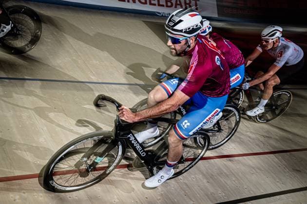 KOBLIZEK MatyaÅ¡, VONES Jan: Sixdays Bremen 2025 Team 5 - PLATTNER - KOBLIZEK MatyaÅ¡ ( CZE ) - Black - VONES Jan ( CZE ) - Red Querformat - quer - horizontal - Landscape - Event Veranstaltung: Sixdays Bremen 2025 - Category Kategorie: Cycling - Track cycling, Rad, Radsport, Bahnrad, Bahn Sixdays - Elite Men - Location Ort: Europe Germany - Bremen - ÖVB Arena - Discipline: Madison - Distance: ... m - Date Datum: 10.01.2025 Friday Day 1 -