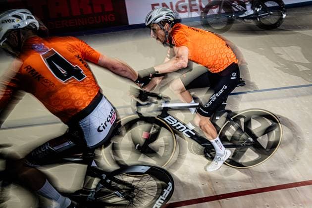 MÜLLER Tobias, RÜEGG Lukas: Sixdays Bremen 2025 Team 4 - RMK-KANZLEI BREMEN - MÜLLER Tobias ( GER ) - Black - RÜEGG Lukas ( SUI ) - Red Querformat - quer - horizontal - Landscape - Event Veranstaltung: Sixdays Bremen 2025 - Category Kategorie: Cycling - Track cycling, Rad, Radsport, Bahnrad, Bahn Sixdays - Elite Men - Location Ort: Europe Germany - Bremen - ÖVB Arena - Discipline: Madison - Distance: ... m - Date Datum: 10.01.2025 Friday Day 1 -