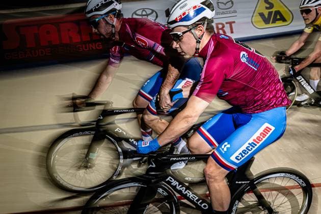 KOBLIZEK MatyaÅ¡, VONES Jan: Sixdays Bremen 2025 Team 5 - PLATTNER - KOBLIZEK MatyaÅ¡ ( CZE ) - Black - VONES Jan ( CZE ) - Red Querformat - quer - horizontal - Landscape - Event Veranstaltung: Sixdays Bremen 2025 - Category Kategorie: Cycling - Track cycling, Rad, Radsport, Bahnrad, Bahn Sixdays - Elite Men - Location Ort: Europe Germany - Bremen - ÖVB Arena - Discipline: Madison - Distance: ... m - Date Datum: 10.01.2025 Friday Day 1 -