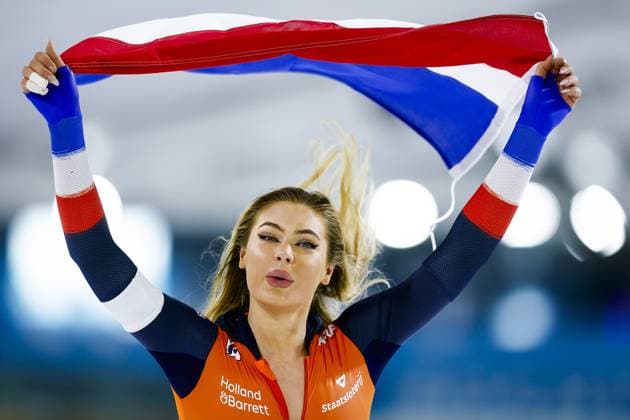 Bilder des Jahres 2025, Sport 01 Januar Sport Themen der Woche KW02 Sport Bilder des Tages HEERENVEEN - Jutta Leerdam (Netherlands) reacts after winning the sprint title during the second day of the ISU European All-round & Sprint Championships in Thialf. ANP VINCENT JANNINK xVIxANPxSportx xxANPxIVx 517203457 originalFilename: 517203457.jpg