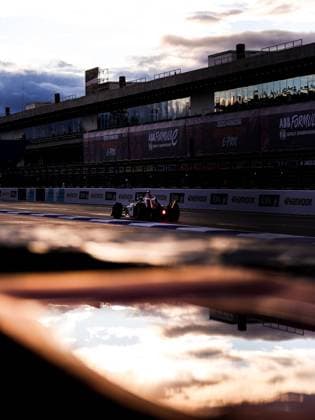 2025 FORMULA E MEXICO CITY ePRIX 23 ROWLAND Oliver (gbr), Nissan Formula E Team, Nissan e-4ORCE 05, action during the Mexico City ePrix, 2nd round of the 2024-25 ABB FIA Formula E World Championship, WM, Weltmeisterschaft on the Autodromo Hermanos Rodriguez from January 10 to 11, 2025 in Mexico City, Mexico - Mexico CityMexico  Copyright: xEricxAlonsox