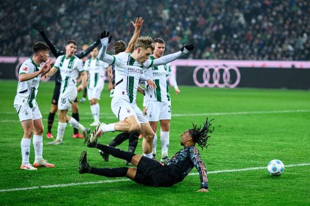 Sport Themen der Woche KW02 Sport Bilder des Tages MOENCHENGLADBACH, GERMANY - 11 JANUARY, 2025: Michael Olise - The 1.Bundesliga match Borussia Moenchengladbach vs. FC Bayern Muenchen at Borussia Park. For editorial use only. Resale or distribution is prohibited.  Copyright: xx