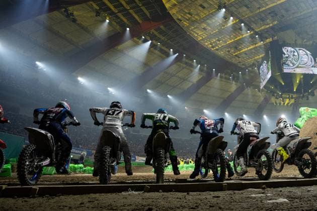 Bilder des Jahres 2025, Sport 01 Januar Sport Themen der Woche KW02 Sport Bilder des Tages GER, SX Dortmund - 40. Int. ADAC Supercross Dortmund 2025 11.01.2025, Westfalenhalle, Dortmund, GER, SX Dortmund - 40. Int. ADAC Supercross Dortmund 2025 Im Bild: Start SX1 *** GER, SX Dortmund 40 Int ADAC Supercross Dortmund 2025 11 01 2025, Westfalenhalle, Dortmund, GER, SX Dortmund 40 Int ADAC Supercross Dortmund 2025 In the picture Start SX1 nordphotoxGmbHxx xChristianxSchulze nph000300