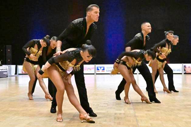 GER; Tanzen, 1. Bundesliga der Lateinformationen 11.01.2025, GER; Tanzen, 1. Bundesliga der Lateinformationen,, Vorrunde, im Bild Blau-Weiss Buchholz A mit dem Thema On the dancefloor