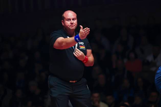 Halbfinale Ringer Bundesliga - ASV Schorndorf vs. SV Wacker Burghausen Kampfrichter Thorsten Baumgartner während des Halbfinal-Kampfes der Deutschen Mannschaftsmeisterschaft zwischen dem ASV Schorndorf und dem SV Wacker Burghausen in der Birtat Ringer-Bundesliga am 01.01.2025 in Schorndorf, Deutschland.