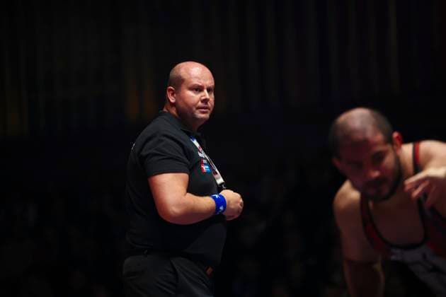 Halbfinale Ringer Bundesliga - ASV Schorndorf vs. SV Wacker Burghausen Kampfrichter Torsten Baumgartner während des Halbfinal-Kampfes der Deutschen Mannschaftsmeisterschaft zwischen dem ASV Schorndorf und dem SV Wacker Burghausen in der Birtat Ringer-Bundesliga am 01.01.2025 in Schorndorf, Deutschland.