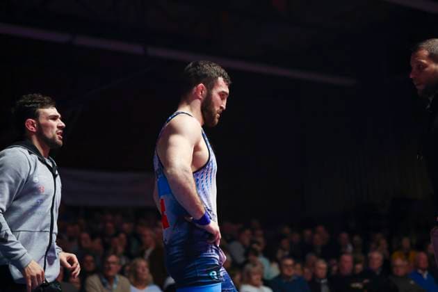 Halbfinale Ringer Bundesliga - ASV Schorndorf vs. SV Wacker Burghausen 75kg Freistil - David Baev (SV Wacker Burghausen in Blau) während des Halbfinal-Kampfes der Deutschen Mannschaftsmeisterschaft zwischen dem ASV Schorndorf und dem SV Wacker Burghausen in der Birtat Ringer-Bundesliga am 01.01.2025 in Schorndorf, Deutschland.