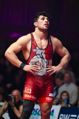 Halbfinale Ringer Bundesliga - ASV Schorndorf vs. SV Wacker Burghausen 80kg Griechisch-Römisch - Ahmet Yilmaz (ASV Schorndorf in Rot) während des Halbfinal-Kampfes der Deutschen Mannschaftsmeisterschaft zwischen dem ASV Schorndorf und dem SV Wacker Burghausen in der Birtat Ringer-Bundesliga am 01.01.2025 in Schorndorf, Deutschland.