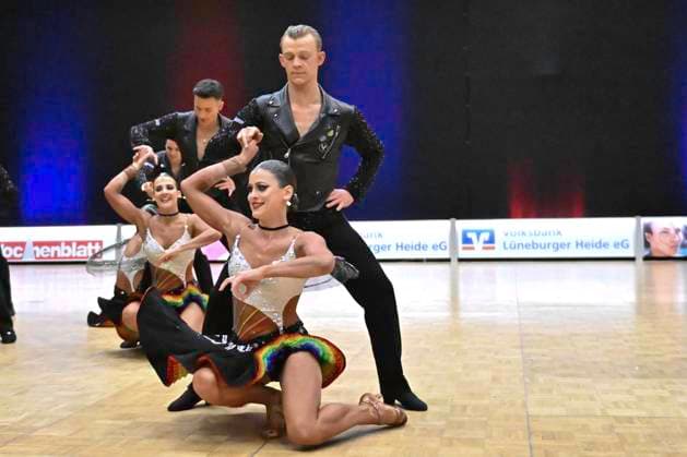 GER; Tanzen, 1. Bundesliga der Lateinformationen 11.01.2025, GER; Tanzen, 1. Bundesliga der Lateinformationen,, Finale, im Bild Gruen-Gold-Club Bremen A mit dem Thema Freedom and Peace