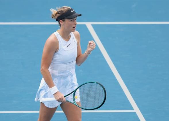 Tatjana Maria macht die Faust und jubelt,Jubel, Freude,Emotion, Australian Open 2024, Melbourne Park, Melbourne, Victoria, Australia. Copyright: xJuergenxHasenkopfx