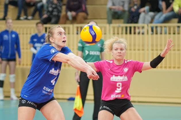VOLLEYBALL - 1. BL Frauen - VC Wiesbaden - SC Potsdam - 11.01.25, Jubel über den unerwarteten Sieg gegen die Gäste aus Potsdam, Tanja Großer, -
