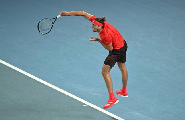TENNIS AUSTRALIAN OPEN, Alexander Zverev of Germany serves during his round 1 match against Lucas Pouille of France during the 2025 Australian Open at Melbourne Park in Melbourne, Sunday, January 12, 2025. ( NO ARCHIVING, EDITORIAL USE ONLY, NO USE IN BOOKS WITHOUT CONSENT MELBOURNE VICTORIA AUSTRALIA  Copyright: xLUKASxCOCHx 20250112157431726260