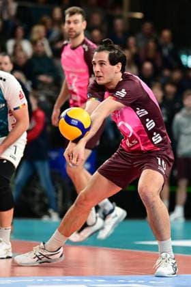 Volleyball I Herren I Saison 2024-2025 I Bundesliga I 16. Spieltag I SVG Lüneburg - Energiequelle Netzhoppers I 12.1.2025 Freisteller Linus Jonas Engelmann (10, Energiequelle Netzhoppers KW-Bestensee) Lüneburg LKH Arena Niedersachsen Deutschland Copyright: xLobeca AndreasxHannigx