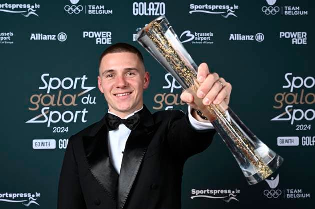 Belgian Sports Awards Gala 2024 BRUSSELS, BELGIUM - JANUARY 12 : Evenepoel Remco winning the 2024 sportsman pictured with Sven Vanthourenhout during the annual Belgian Awards Gala organized by Sportspress at which the sportsperson, sportswoman, hopeful, team, coach and paralympian of the year are elected on January 12, 2025 in Brussels, Belgium, 12 01 2025 Brussels Belgium  Copyright: xDirkxWaemx