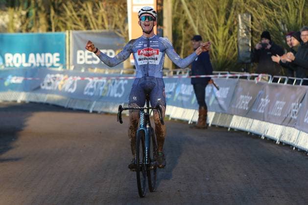 NK Cyclocross Oisterwijk Elite mannen Oisterwijk (NED), CYCLOCROSS, JANUARY 12 Gefotografeerd tijdsns het Nederlands Kampioenschap veldrijden in Oisterwijk: Tibor del Grosso Oisterwijk Netherlands Content not available for redistribution in The Netherlands directly or indirectly through any third parties. Copyright: xSportfotoxPhotoagencyx