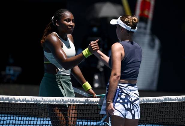 TENNIS AUSTRALIAN OPEN, Coco Gauff of USA (left) shakes hands after winning her round 1 match against Sofia Kenin of USA during the 2025 Australian Open at Melbourne Park in Melbourne, Monday, January 13, 2025. ( NO ARCHIVING, EDITORIAL USE ONLY, NO USE IN BOOKS WITHOUT CONSENT MELBOURNE VICTORIA AUSTRALIA  Copyright: xJOELxCARRETTx 20250113168030780402