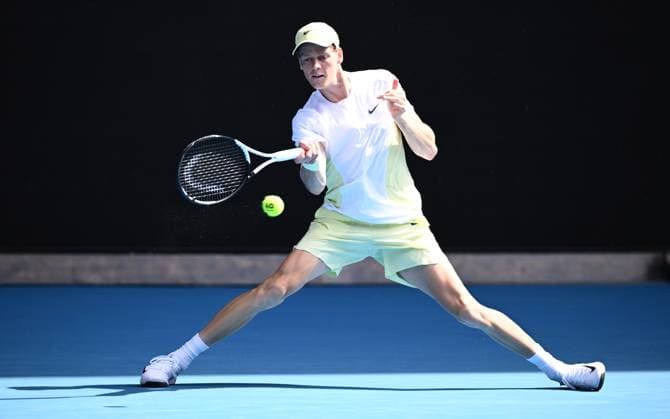 TENNIS AUSTRALIAN OPEN, Jannik Sinner of Italy returns during his round 1 match against Nicolas Jarry of Chile during the 2025 Australian Open at Melbourne Park in Melbourne, Monday, January 13, 2025. ( NO ARCHIVING, EDITORIAL USE ONLY, NO USE IN BOOKS WITHOUT CONSENT MELBOURNE VICTORIA AUSTRALIA  Copyright: xJOELxCARRETTx 20250113168056910039