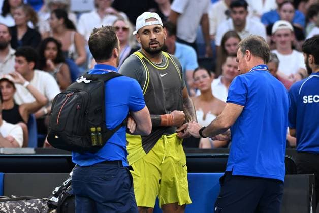 TENNIS AUSTRALIAN OPEN, Nick Kyrgios of Australia sees medical staff during his round 1 match against Jacob Fearnley of Great Britain during the 2025 Australian Open at Melbourne Park in Melbourne, Monday, January 13, 2025. ( NO ARCHIVING, EDITORIAL USE ONLY, NO USE IN BOOKS WITHOUT CONSENT MELBOURNE VICTORIA AUSTRALIA  Copyright: xJAMESxROSSx 20250113134302847850