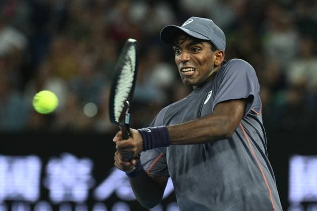 TENNIS AUSTRALIAN OPEN, Nishesh Basavareddy of USA in action during his round 1 match against Novak Djokovic of Serbia during the 2025 Australian Open at Melbourne Park in Melbourne, Monday, January 13, 2025. ( NO ARCHIVING, EDITORIAL USE ONLY, NO USE IN BOOKS WITHOUT CONSENT MELBOURNE VICTORIA AUSTRALIA  Copyright: xJOELxCARRETTx 20250113118252725667