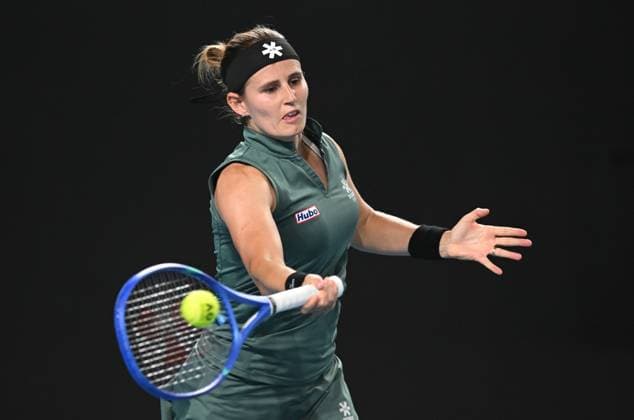 TENNIS AUSTRALIAN OPEN, Greet Minnen of Belgium returns during her round 1 match against Destanee Aiava of Australia during the 2025 Australian Open at Melbourne Park in Melbourne, Monday, January 13, 2025. ( NO ARCHIVING, EDITORIAL USE ONLY, NO USE IN BOOKS WITHOUT CONSENT MELBOURNE VICTORIA AUSTRALIA  Copyright: xLUKASxCOCHx 20250113184395758849