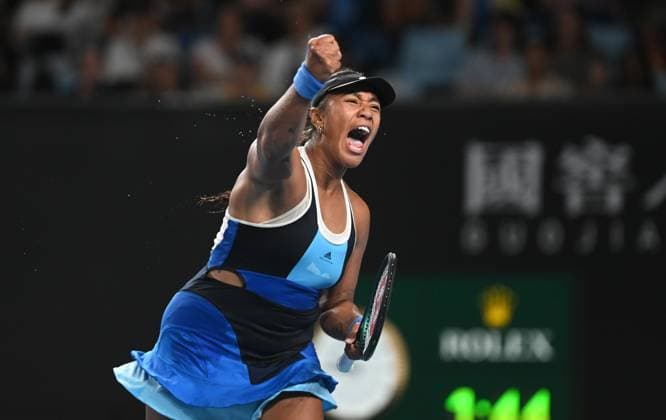 Sport Themen der Woche KW03 Sport Bilder des Tages TENNIS AUSTRALIAN OPEN, Destanee Aiava of Australia celebrates after winning the 2nd set during her round 1 match against Greet Minnen of Belgium during the 2025 Australian Open at Melbourne Park in Melbourne, Monday, January 13, 2025. ( NO ARCHIVING, EDITORIAL USE ONLY, NO USE IN BOOKS WITHOUT CONSENT MELBOURNE VICTORIA AUSTRALIA  Copyright: xLUKASxCOCHx 20250113130988237544