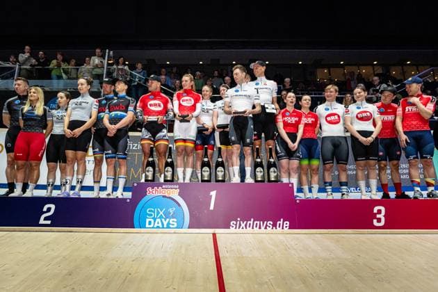 Award Ceremony - General Classement: Sixdays Bremen 2025 Team 2 - VELO TRACK - SEREMAK Nikola ( POL ) - BABEK Tomas ( CZE ) - Team 3 - JÄHRIG Fabienne ( GER ) - Black - SIGMUND Marla ( GER ) - Red - Team 9 - SWB - REINHARDT Theo ( GER ) - Black - KLUGE Roger ( GER ) - Red - Second Place - Team 1 - FLUGHAFEN BREMEN - PRÖPSTER Alessa Catriona ( GER ) - FÖRSTEMANN Robert ( GER ) - Team 1 - KÄMPFERT Isabell ( GER ) - Black - BRAUßE Franziska ( GER ) - Red - Team 1 - HERMES SYSTEME - HAVIK Yoeri ( NED ) - Black - POLITT Nils ( GER ) - Red - Winner - First Place - Team 6 - TVEIT Nora ( NOR ) - Black - NELSON Lucy ( GBR ) - Red - Team 3 - FLUGHAFEN BREMEN - TROMMLER Athina ( GER ) - VOGT Jakob ( GER ) - Team 6 - STARK-GEBÄUDEREINIGUNG - CONSONNI Simone ( ITA ) - Black - VIVIANI Elia ( ITA ) - Red - Third Place - Award Ceremony - Medal Ceremony - Podium - General Classement - Querformat - quer - horizontal - Landscape - Event Veranstaltung: Sixdays Bremen 2025 - Category Kategorie: Cycling - Track cycling, Rad, Radsport, Bahnrad, Bahn Sixdays - Elite Men ane Women - Location Ort: Europe Germany - Bremen - ÖVB Arena - Discipline: ... - Distance: ... m - Date Datum: 13.01.2025 Monday Day 4 -