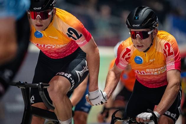 BOOS Benjamin, KEßLER Bruno: Sixdays Bremen 2025 Team 12 - ANTENNE SCHLAGER - BOOS Benjamin ( GER ) - Black - KEßLER Bruno ( GER ) - Red Querformat - quer - horizontal - Landscape - Event Veranstaltung: Sixdays Bremen 2025 - Category Kategorie: Cycling - Track cycling, Rad, Radsport, Bahnrad, Bahn Sixdays - Elite Men - Location Ort: Europe Germany - Bremen - ÖVB Arena - Discipline: Madison - Distance: ... m - Date Datum: 13.01.2025 Monday Day 4 -