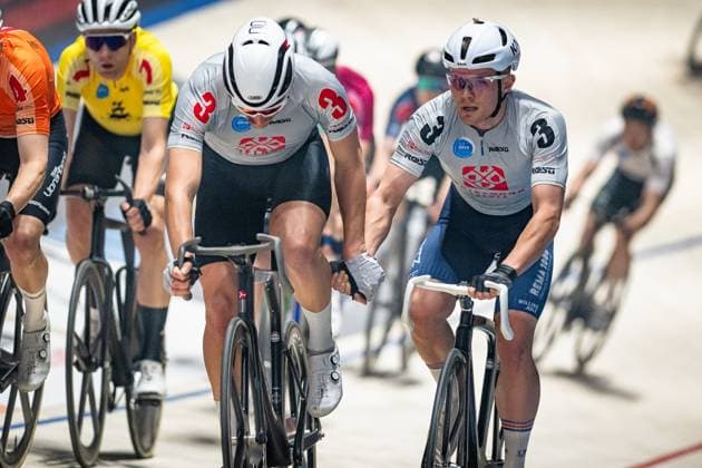 MALMBERG Matias, AUGENSTEIN Moritz: Sixdays Bremen 2025 Team 3 - SPIELBANK BREMEN - MALMBERG Matias ( DEN ) - Black - AUGENSTEIN Moritz ( GER ) - Red Querformat - quer - horizontal - Landscape - Event Veranstaltung: Sixdays Bremen 2025 - Category Kategorie: Cycling - Track cycling, Rad, Radsport, Bahnrad, Bahn Sixdays - Elite Men - Location Ort: Europe Germany - Bremen - ÖVB Arena - Discipline: Madison - Distance: ... m - Date Datum: 13.01.2025 Monday Day 4 -