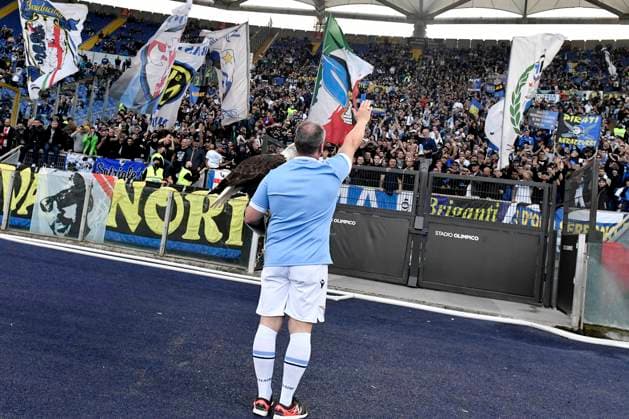 Juan Bernabe, the falconer of the Lazio mascot, the eagle Olimpia, greets Inter fans with the fascist salute during the Serie A football match between SS Lazio and FC Internazionale at Olimpico stadium in Rome (Italy), October 16th, 2021. Photo Insidefoto insidefotoas