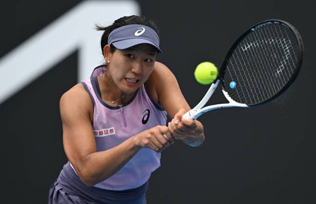 TENNIS AUSTRALIAN OPEN, Moyuka Uchijima of Japan in action during her round 2 match against Mirra Andreeva of Russia during the 2025 Australian Open at Melbourne Park in Melbourne, Wednesday, January 15, 2025. ( NO ARCHIVING, EDITORIAL USE ONLY, NO USE IN BOOKS WITHOUT CONSENT MELBOURNE VICTORIA AUSTRALIA  Copyright: xLUKASxCOCHx 20250115197777873730