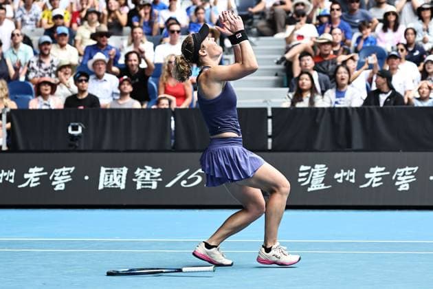 Tennis, Australian Open, Laura Siegemund besiegt Qinwen Zheng Laura Siegemund, GER, after second round of 2025 Australian Open in Melbourne, 15 01 2025; -