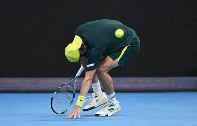 TENNIS AUSTRALIAN OPEN, Jordan Thompson of Australia reacts to injury during his round 2 match against Nuno Borges of Portugal during the 2025 Australian Open at Melbourne Park in Melbourne, Wednesday, January 15, 2025. ( NO ARCHIVING, EDITORIAL USE ONLY, NO USE IN BOOKS WITHOUT CONSENT MELBOURNE VICTORIA AUSTRALIA  Copyright: xJAMESxROSSx 20250115181297181877