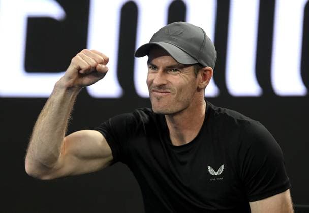 TENNIS AUSTRALIAN OPEN, Andy Murray, coach of Novak Djokovic of Serbia reacts during his round 2 match against Jaime Faria of Portugal during the 2025 Australian Open at Melbourne Park in Melbourne, Wednesday, January 15, 2025. ( NO ARCHIVING, EDITORIAL USE ONLY, NO USE IN BOOKS WITHOUT CONSENT MELBOURNE VICTORIA AUSTRALIA  Copyright: xLUKASxCOCHx 20250115145886712556