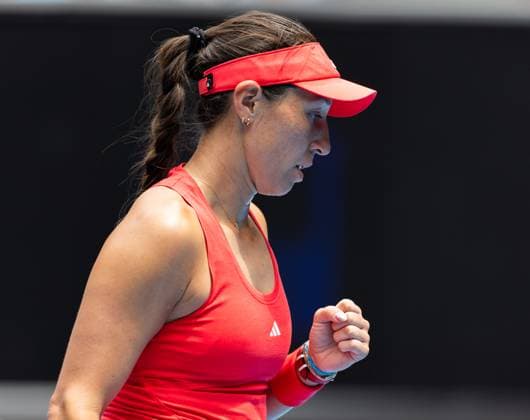 (250115) -- MELBOURNE, Jan. 15, 2025 -- Jessica Pegula celebrates a point during the women s singles 2nd round match between Jessica Pegula of the United States and Elise Mertens of Belgium of Spain at Australian Open tennis tournament in Melbourne, Australia, Jan. 15, 2025. (Photo by Xinhua) (SP)AUSTRALIA-MELBOURNE-TENNIS-AUSTRALIAN OPEN-DAY 4 HuxJingchen 