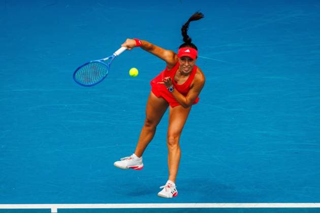 American Jessica Pegula pictured in action during a tennis match against Belgian Mertens, in the second round of the women s singles at the Australian Open Grand Slam tennis tournament, Wednesday 15 January 2025 in Melbourne Park, Melbourne, Australia. The 2025 edition of the Australian Grand Slam takes place from January 12th to January 26th. PATRICKxHAMILTON  x110456290x