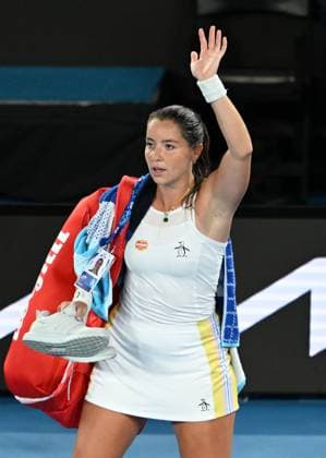 TENNIS AUSTRALIAN OPEN, Jodie Burrage of Great Britain departs following her round 2 loss Coco Gauff of USA during the 2025 Australian Open at Melbourne Park in Melbourne, Wednesday, January 15, 2025. ( NO ARCHIVING, EDITORIAL USE ONLY, NO USE IN BOOKS WITHOUT CONSENT MELBOURNE VICTORIA AUSTRALIA  Copyright: xLUKASxCOCHx 20250115159156203012