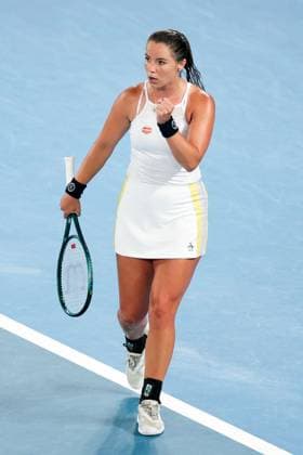 Jodie Burrage of Great Britain celebrates Australian Open, Day Four, Tennis, Melbourne Park, Melbourne, Australia - 15 Jan 2025  Copyright: xRachelxBach Shutterstockx 15101599fy