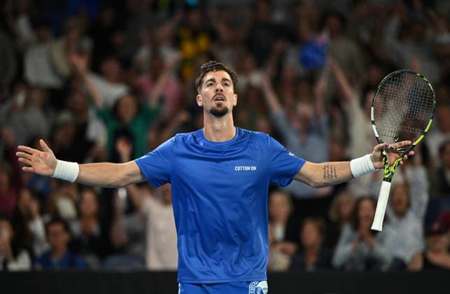 TENNIS AUSTRALIAN OPEN, Thanasi Kokkinakis of Australia celebrates duriing his round 2 match against Jack Draper of Great Britain during the 2025 Australian Open at Melbourne Park in Melbourne, Wednesday, January 15, 2025. ( NO ARCHIVING, EDITORIAL USE ONLY, NO USE IN BOOKS WITHOUT CONSENT MELBOURNE VICTORIA AUSTRALIA  Copyright: xJAMESxROSSx 20250115186441488390