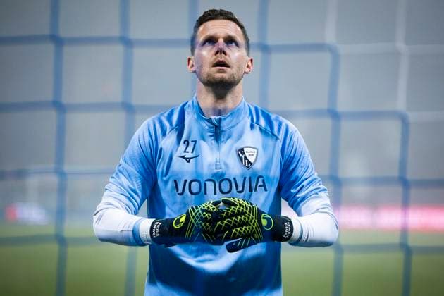 GER, 1.FBL, VfL Bochum vs FC St. Pauli 15.01.2025, Vonovia Ruhrstadion, GER, 1.FBL, VfL Bochum vs FC St. Pauli im Bild Patrick Drewes (VfL Bochum 27) vor dem Spiel bei aufwärmen,