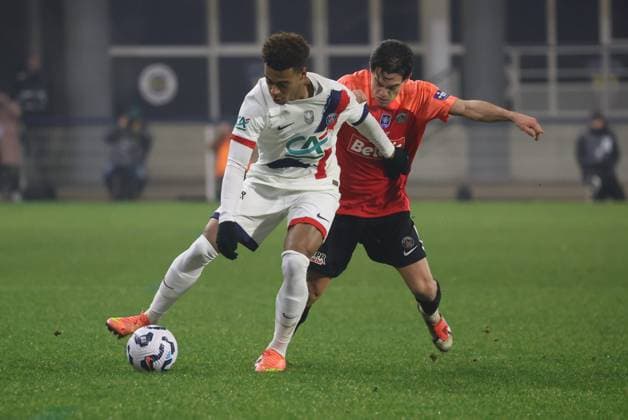 Coupe de France : Espaly vs PSG Thierry LARRET MAXPPP. Football. 16eme finale Coupe de France. Football Club Espaly vs Paris Saint Germain. Stade Marcel Michelin, Clermont-Ferrand le 15 Janvier 2025. Desire DOUE (PSG) CLERMONT-FERRAND (63) STADE STADE MARCEL MICHELIN PUY DE DOME AUVERGNE RHONE-ALP FRANCE  Copyright: xThierryxLARRET MAXPPPxThierryxLARRETx TL_20250115_2015 0794554817st
