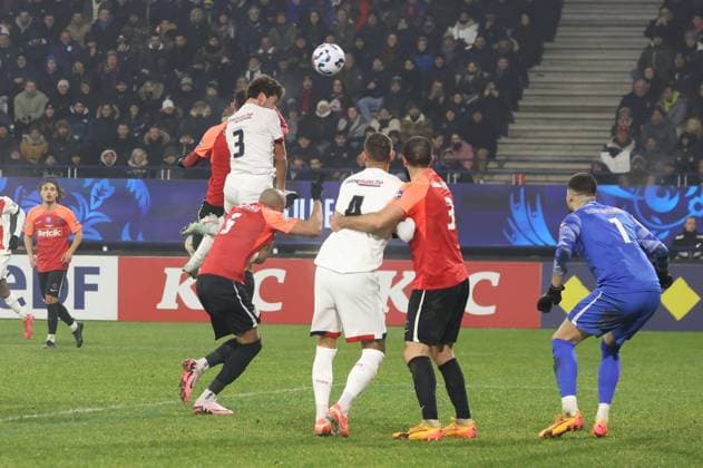 Coupe de France : Espaly vs PSG Thierry LARRET MAXPPP. Football. 16eme finale Coupe de France. Football Club Espaly vs Paris Saint Germain. Stade Marcel Michelin, Clermont-Ferrand le 15 Janvier 2025. Joao NEVES (PSG) CLERMONT-FERRAND (63) STADE STADE MARCEL MICHELIN PUY DE DOME AUVERGNE RHONE-ALP FRANCE  Copyright: xThierryxLARRET MAXPPPxThierryxLARRETx TL_20250115_2029 0794554834st