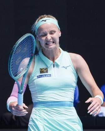 January 16, 2025: REBECCA SRAMKOVA of Slovakia in action against 2nd seed IGA SWIATEK of Poland on Rod Laver Arena in a Women s Singles 2nd round match on day 5 of the 2025 Australian Open in Melbourne, Australia. Cal Media Melbourne Australia - ZUMAc04_ 20250116_faf_c04_003 Copyright: xSydneyxLowx