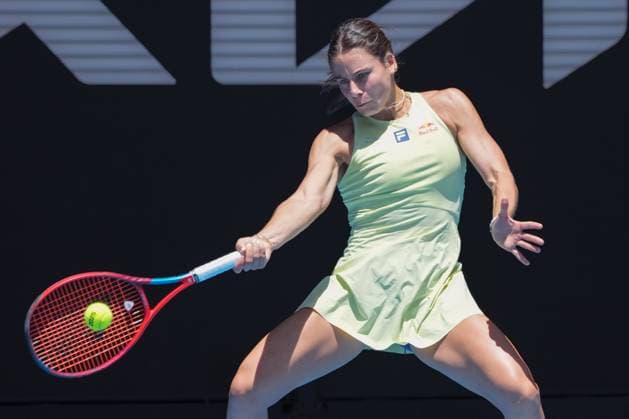 January 16, 2025: 8th seed EMMA NAVARRO of the USA in action against XIYU WANG of China on Margaret Court Arena in a Women s Singles 2nd round match on day 5 of the 2025 Australian Open in Melbourne, Australia. Cal Media Melbourne Australia - ZUMAc04_ 20250116_faf_c04_023 Copyright: xSydneyxLowx